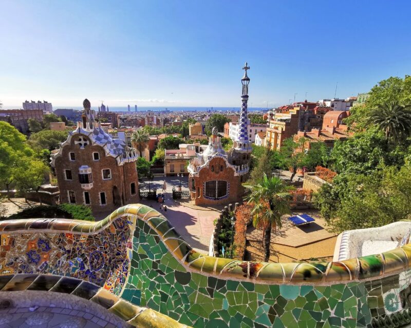 Top 10 Must-See Places in Barcelona